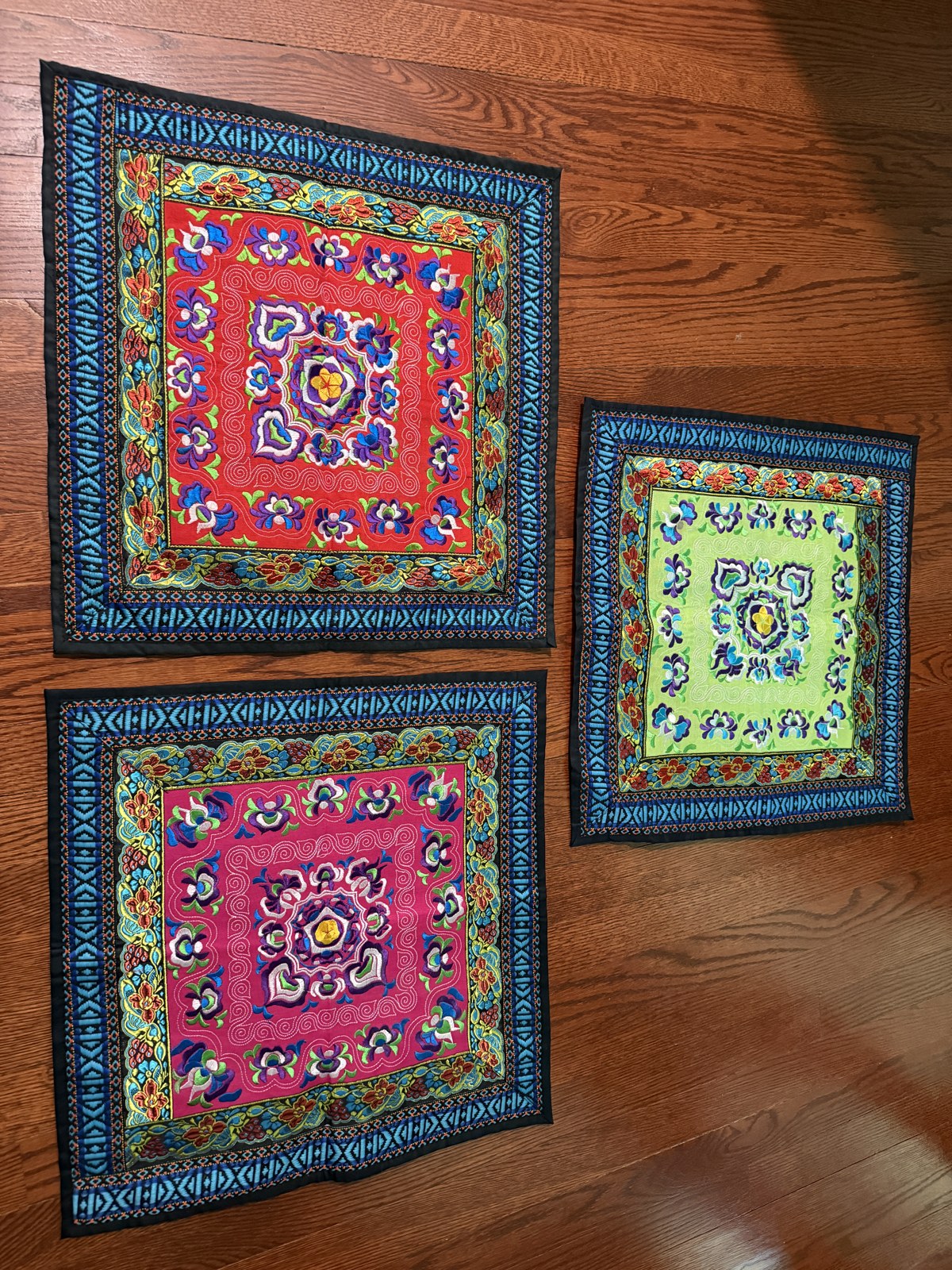 Lot de housses de coussin brodées et perlées, floral coloré